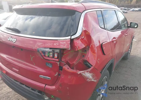 2018 Jeep Compass Latitude 4X4 from USA, damaged, VIN 3C4NJDBB9JT264783